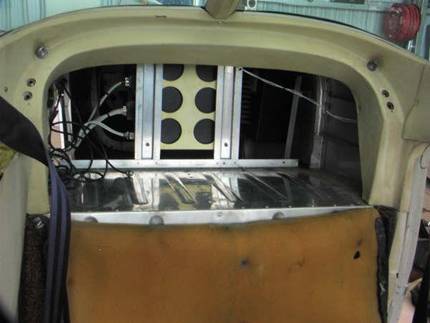 http://www.pkaviation.com.au/userimages/Baggage_Compartment.jpg